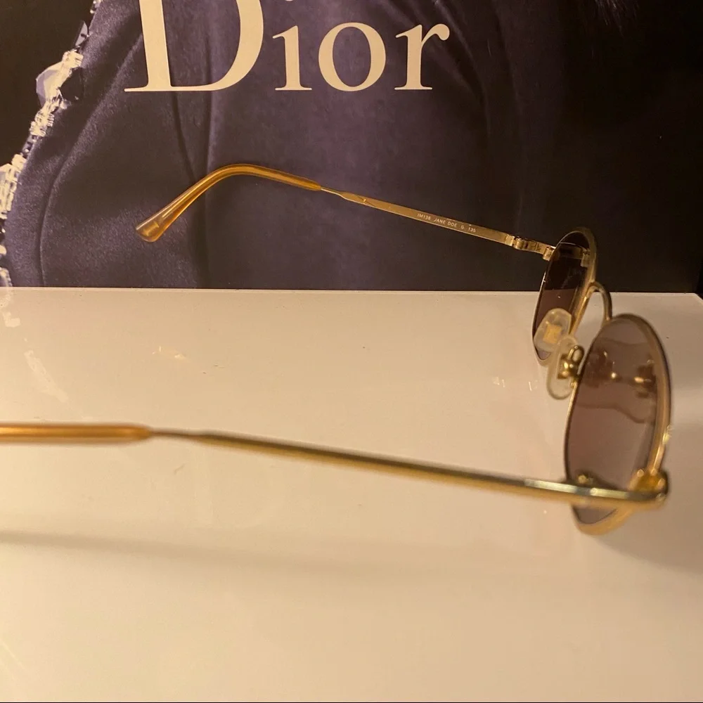 Isaac‎ Mizrahi IM136 Jane Doe sunglasses